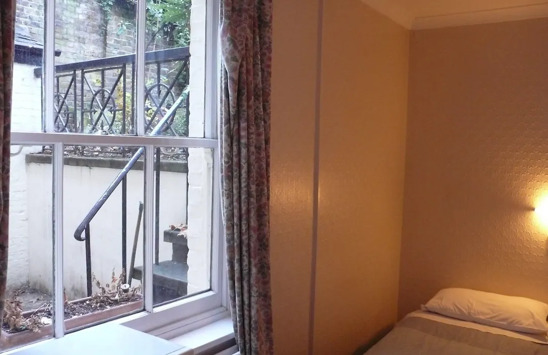 Pickwick Hall - Hostel-1